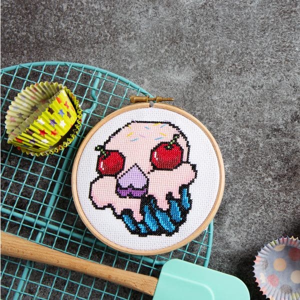 Little Stitch TX - Skupcake from Issue 16: Cute!