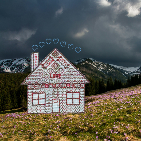 Karen Seelig - Family Makes A House A Home
